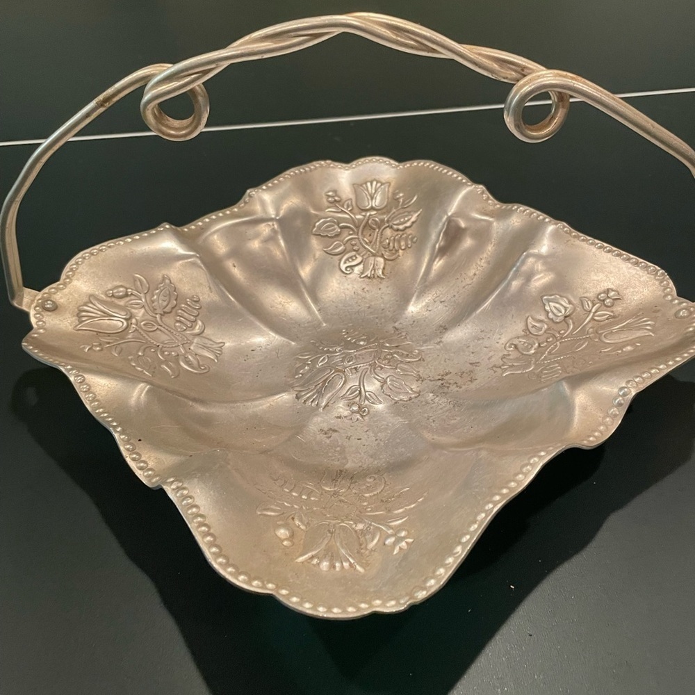 Silver plate​